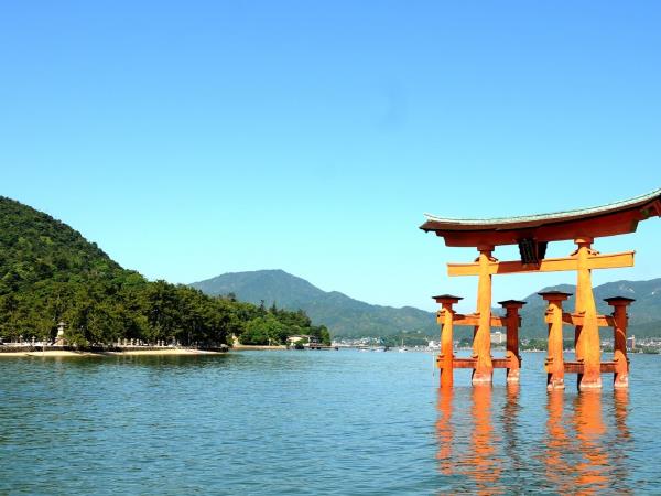 Japan, Philippines and Indonesia expedition cruise