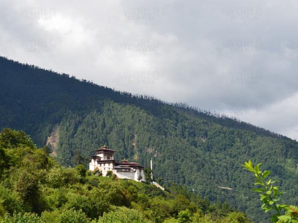 Laya Gasa trekking vacation in Bhutan