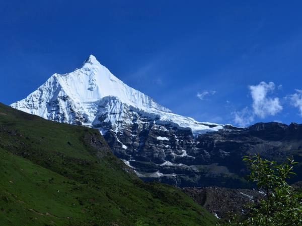 Laya Gasa trekking vacation in Bhutan