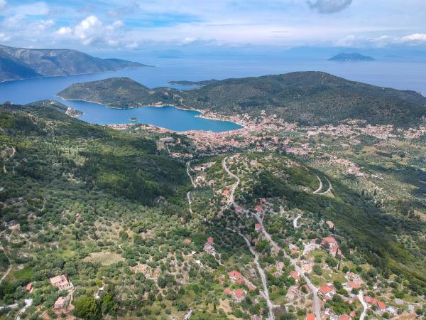 Ithaca walking & kayaking vacation, Greece