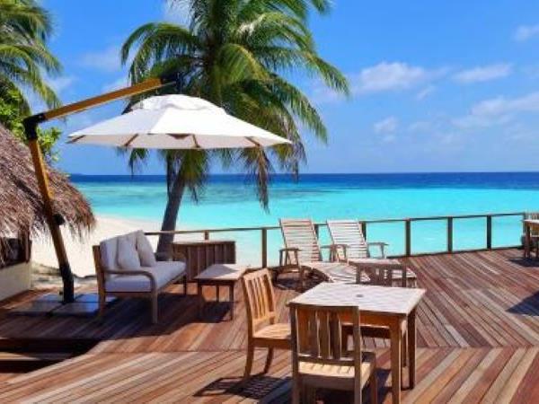 Maldives remote island getaway