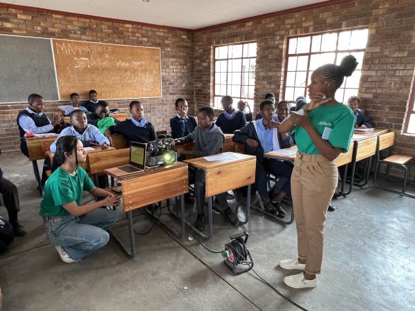 Volunteer with children & animals in South Africa