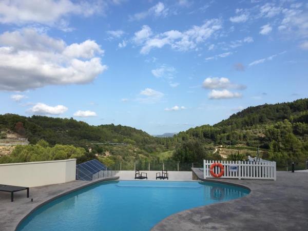 Vegan yoga retreat in Spain