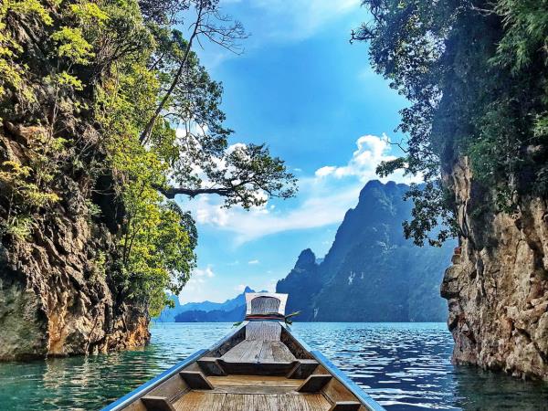 Family vacation to Thailand, jungles and islands