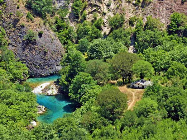 Northern Greece hiking vacation