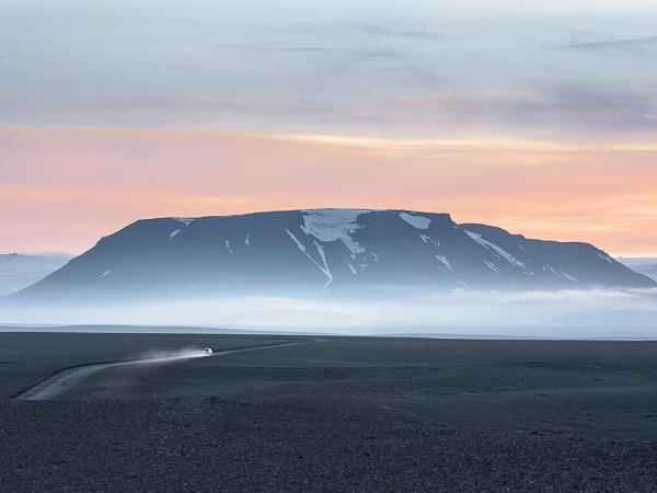 Iceland Highlands photography tour, waterfalls & canyons
