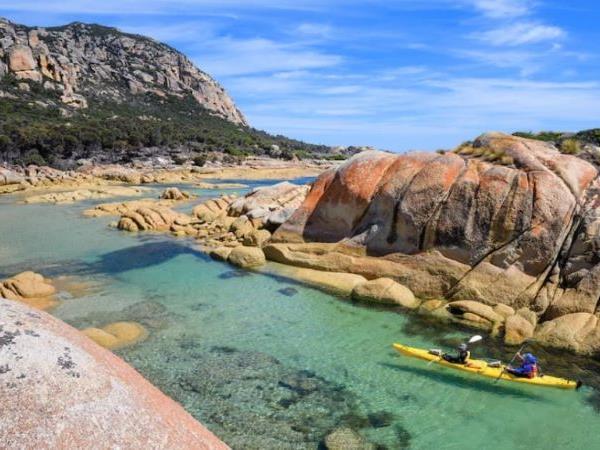 Tasmania, Flinders Island walking vacation