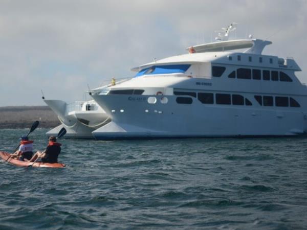 Galapagos eco cruising vacation