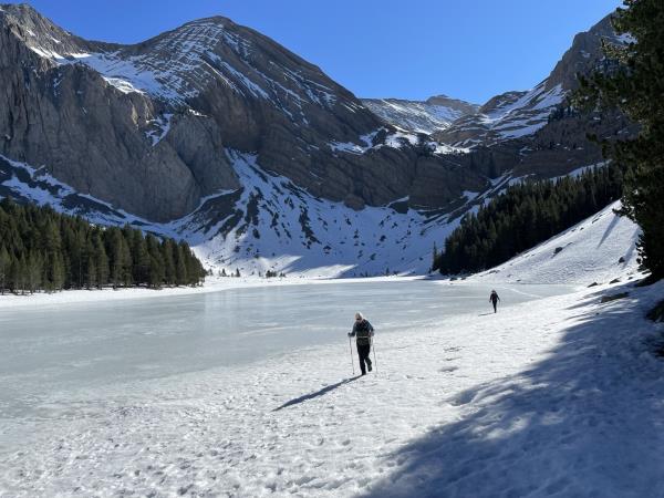 Winter hiking vacation in Spain, Spanish Pyrenees