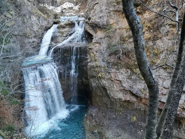 Winter hiking vacation in Spain, Spanish Pyrenees