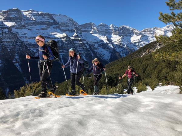 Winter hiking vacation in Spain, Spanish Pyrenees