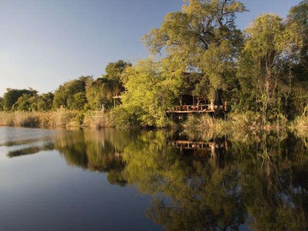 Luxury safari in Botswana with Victoria Falls 