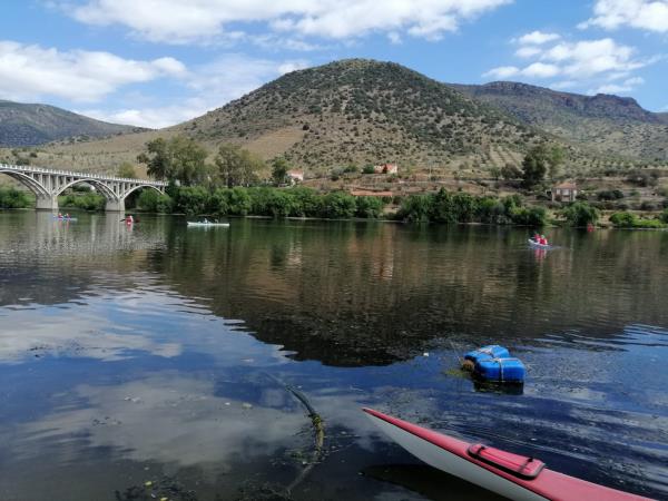 Kayak under the Douro cliffs