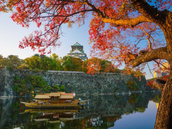 Japan photo tour in autumn foliage season