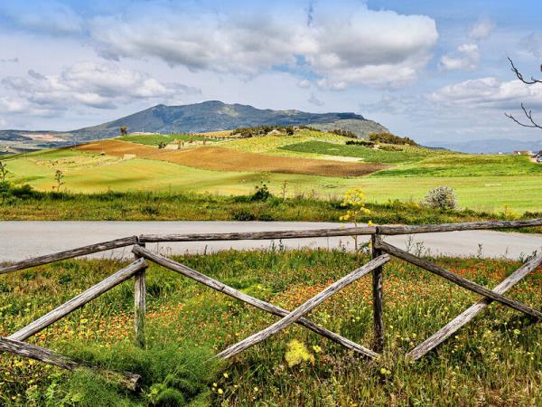 Sicily self guided walking vacation in Italy