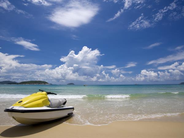 Hainan biking and hiking tour in China