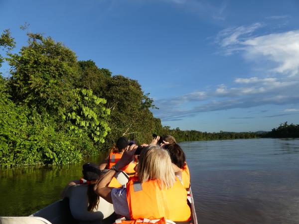 Borneo family wildlife vacation, tailor made
