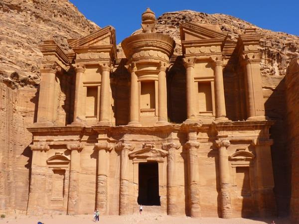 Jordan highlights luxury tour