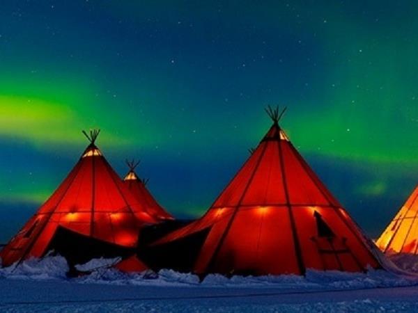 Swedish Lapland aurora short break with tree hotel