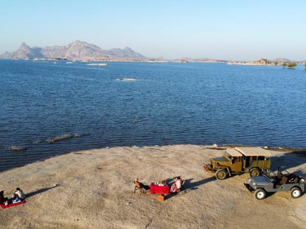 Leopard safari and culture, India
