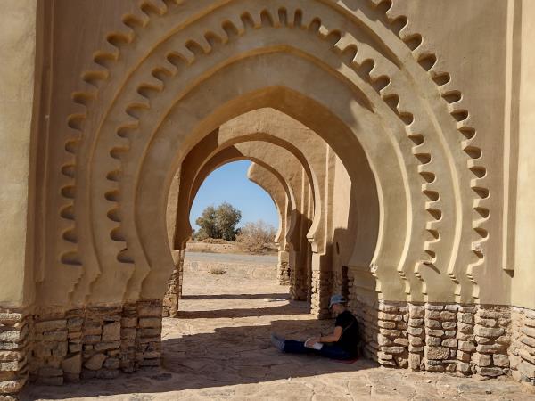 Painting vacation in Moroccan desert