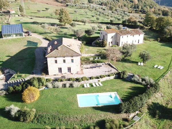Umbria to Tuscany walking and cooking vacation