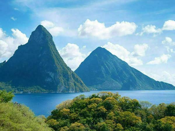 St Lucia sailing holiday