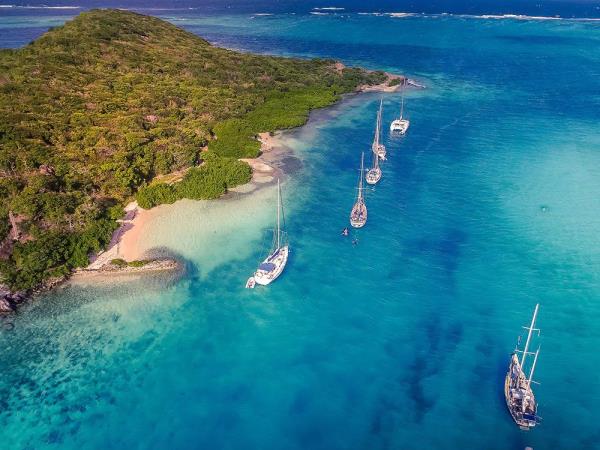 St Lucia & the Grenadines sailing holiday