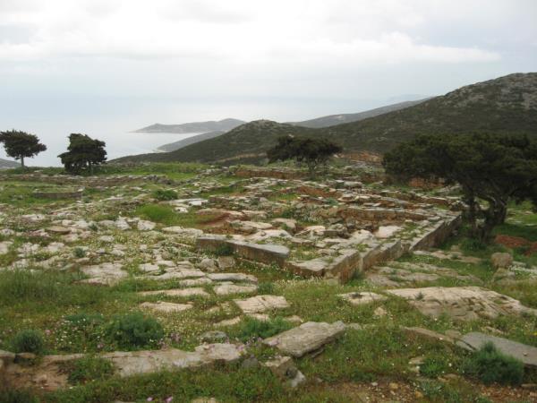 Sifnos hiking holiday in Greece