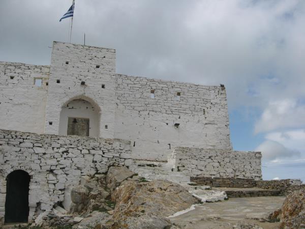 Sifnos hiking holiday in Greece