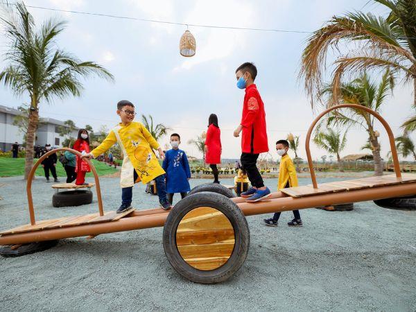 North Vietnam volunteer experience and vacation