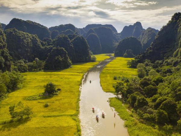 North Vietnam volunteer experience and vacation