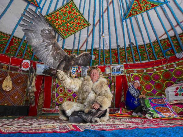Eagle festival tour in Mongolia