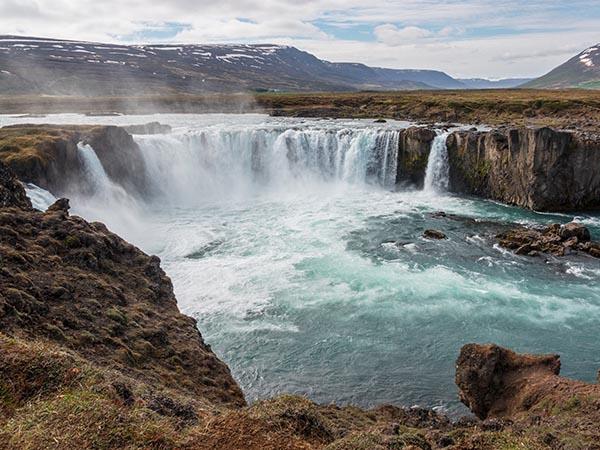 Iceland circumnavigation cruise