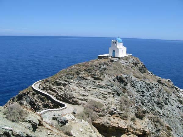 The Cyclades guided hiking vacation