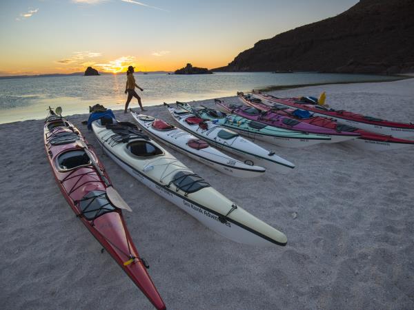 Espiritu Santo sea kayaking tour in Baja