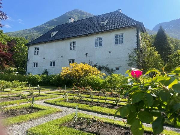 Fjords self guided cycling holiday in Norway