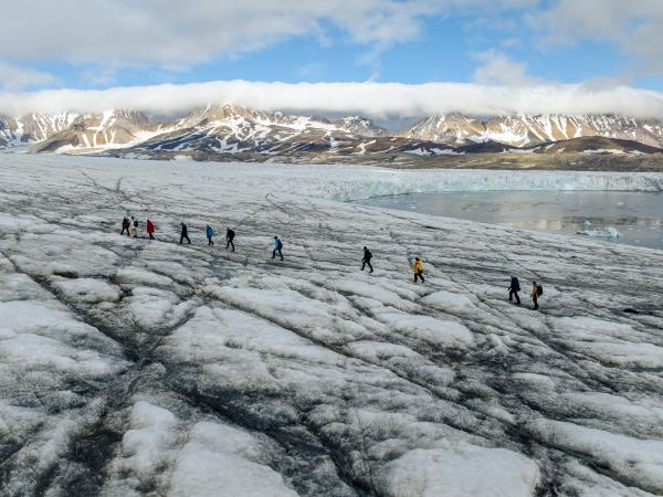 12 guests, Spitsbergen Circumnavigation cruise