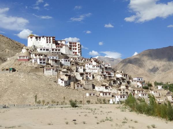 Ladakh guided cycling vacation