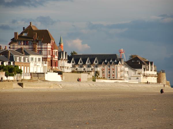 Bay of the Somme family cycling vacation, France