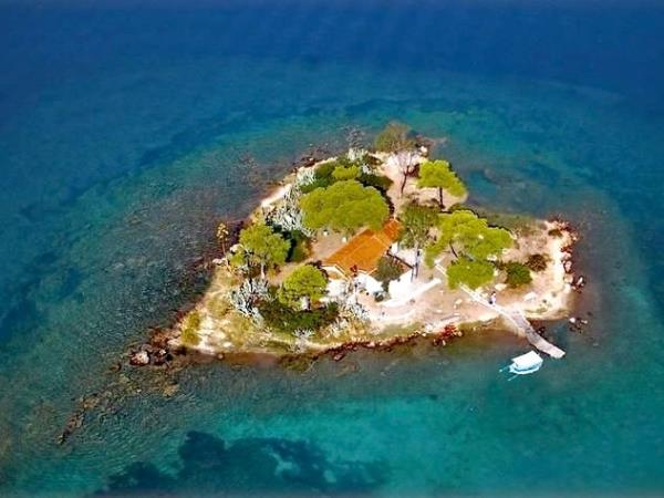 Greek Island sea kayaking vacation