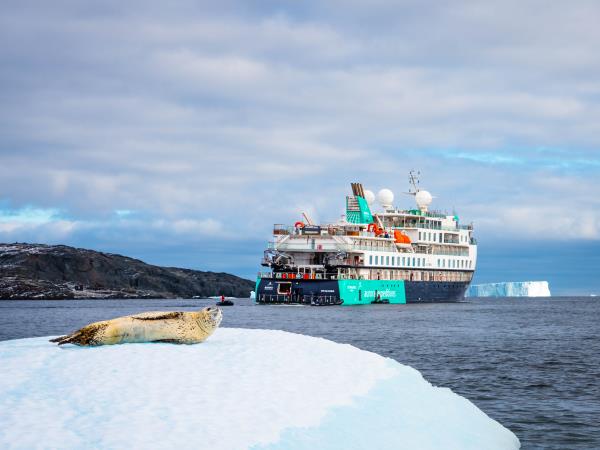 Antarctic Peninsula small ship cruise