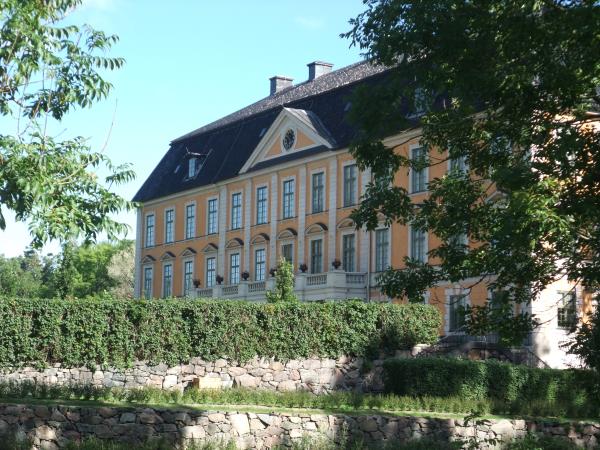 Luxury cycling vacation in Sweden