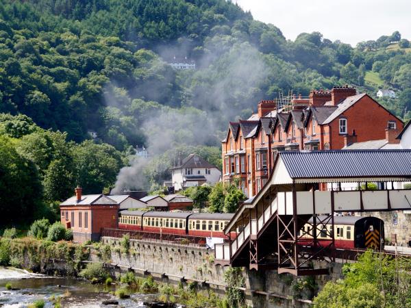 Offa's Dyke Path North walking vacation, Wales