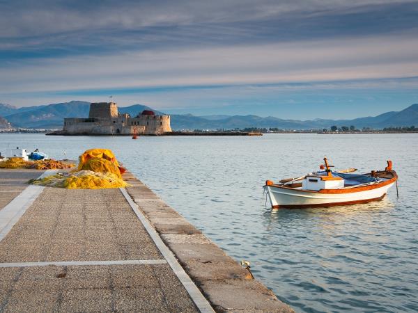 Budget mainland Greece tour