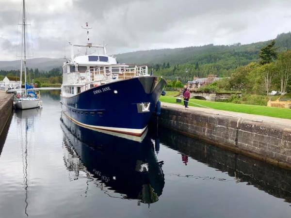 Luxury Caledonian canal cruise