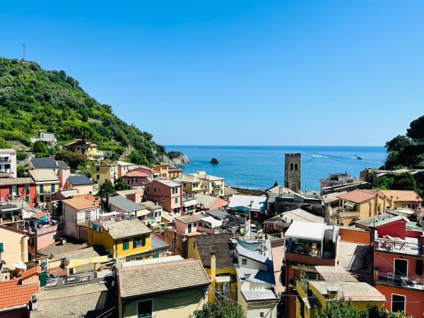 Cinque Terre walking vacations, self guided