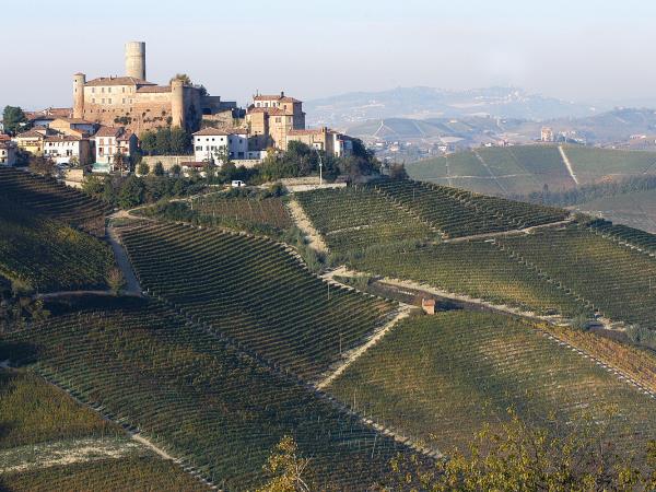 Piedmont vacation in Italy, food, wine & culture