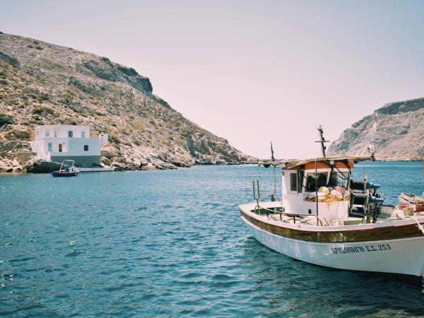 Cyclades Islands vacation, off the beaten track in Greece