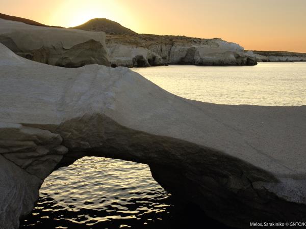Cyclades Islands vacation, off the beaten track in Greece